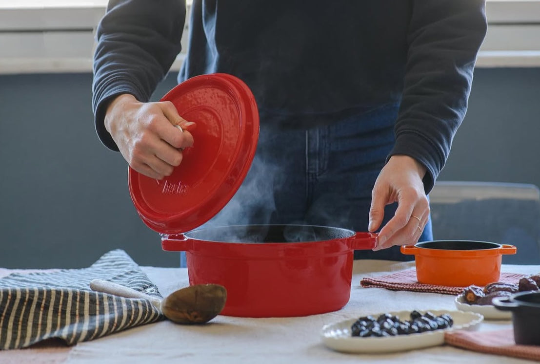Hecha Enameled Cast Iron Round Dutch Ovens 3qt